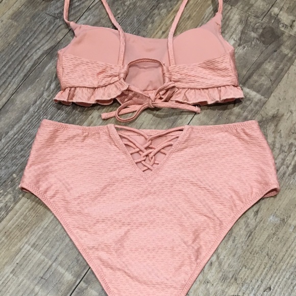 2 piece bikini! Bottom S/ top XS - Picture 7 of 8